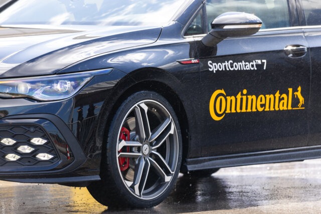 Continental SportContact7