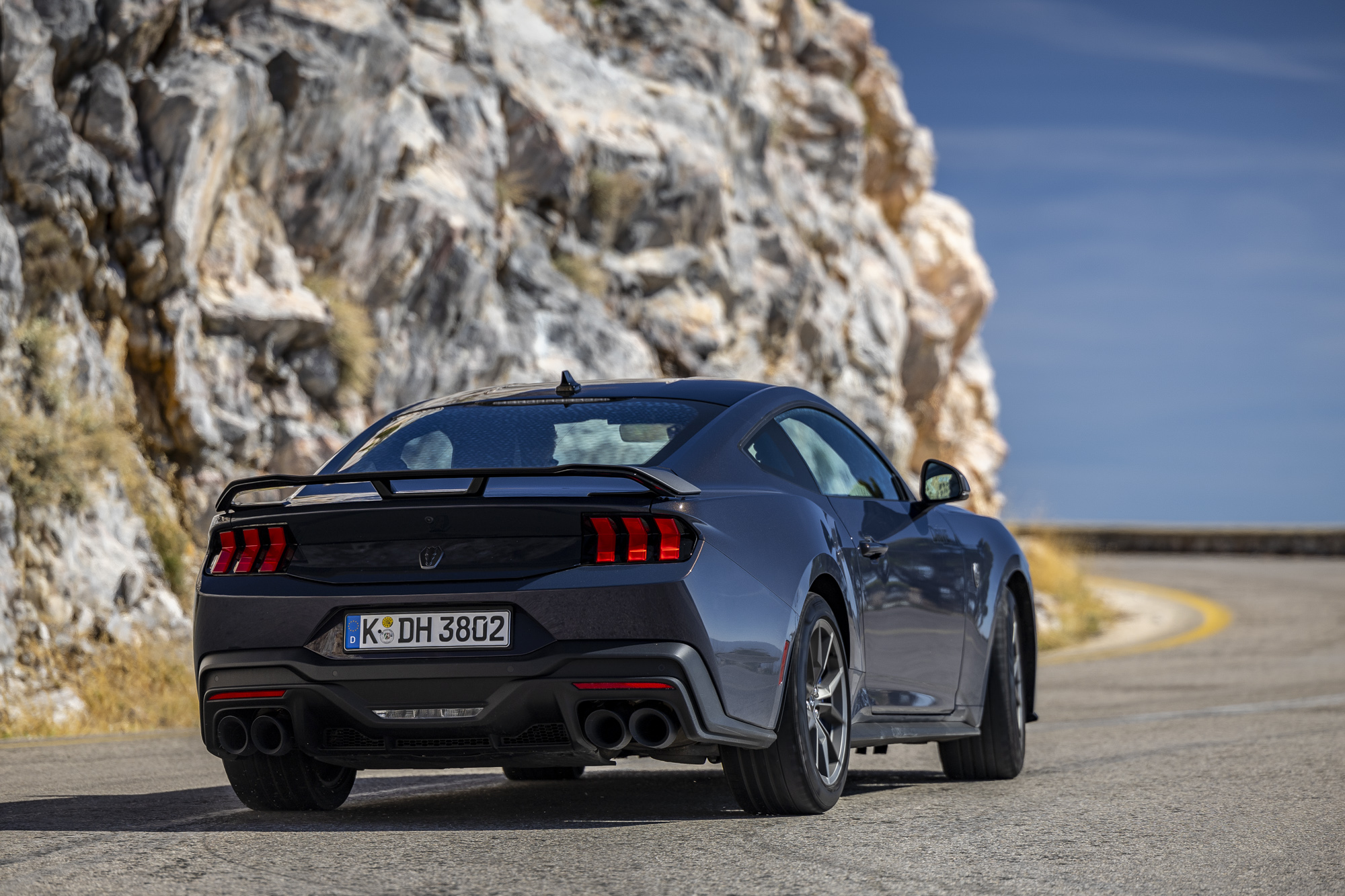 Ford Mustang Dark Horse 