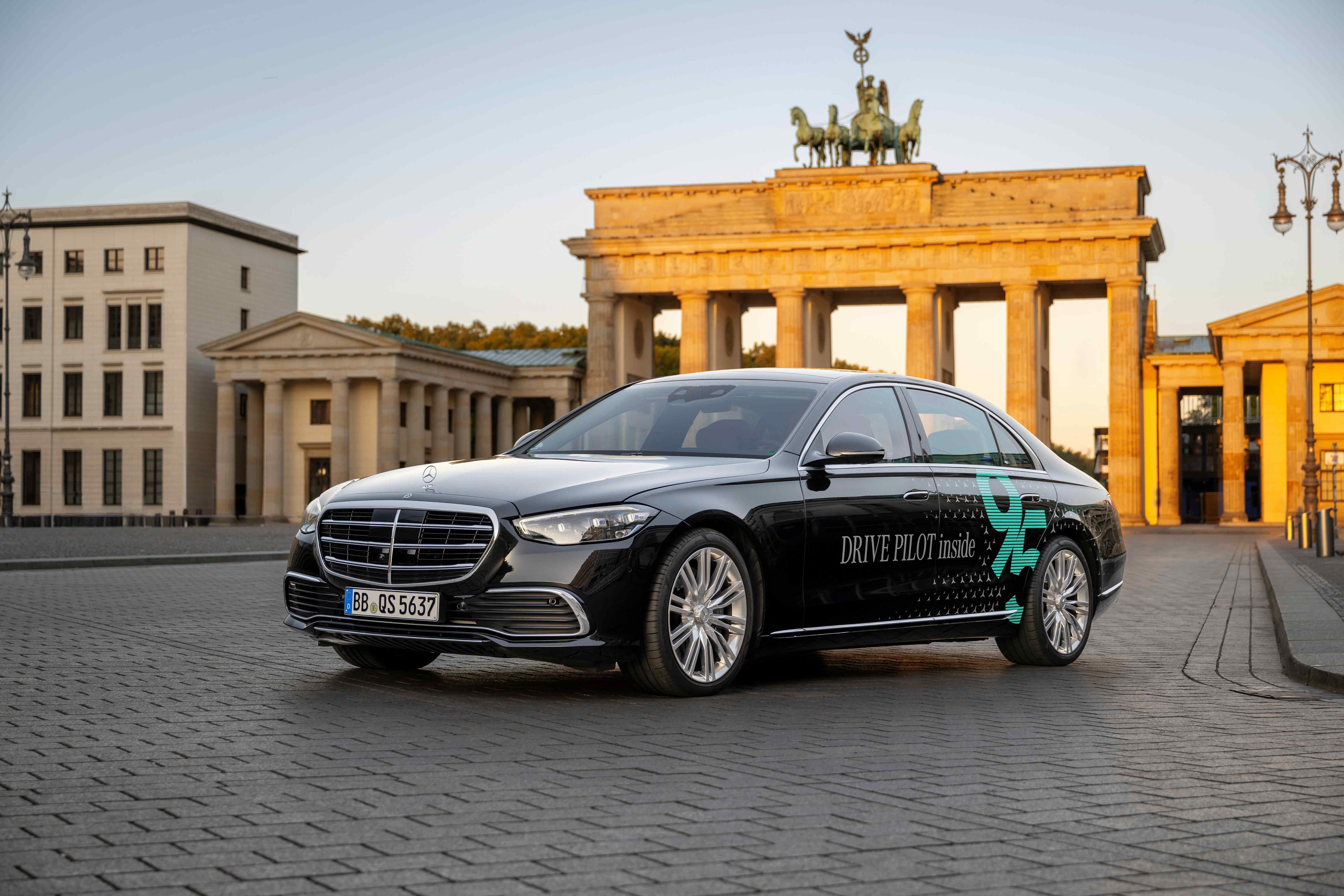 Mercedes-Benz autonomous driving