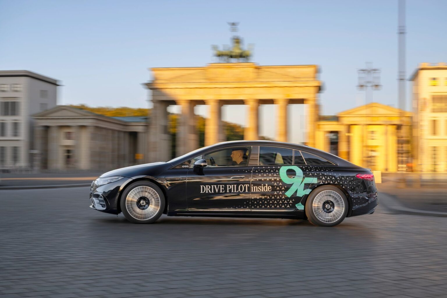 Mercedes-Benz autonomous driving