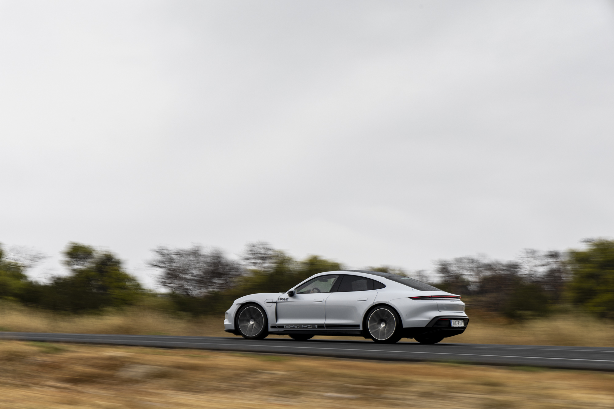 Test drive: Porsche Taycan 4S, Photo © DRIVE Media Group/Thanassis Koutsogiannis