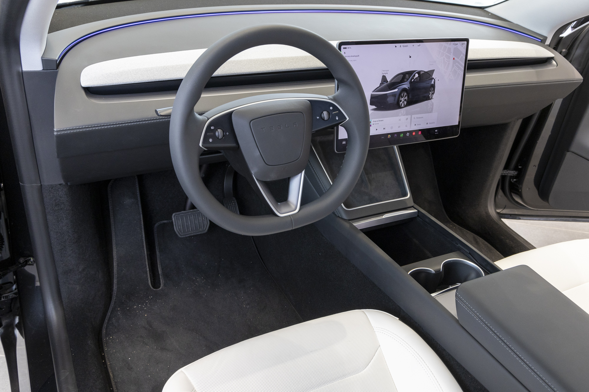 Preview: Tesla Model Y Long Range, Launch Series Photo © DRIVE Media GroupThanassis Koutsogiannis