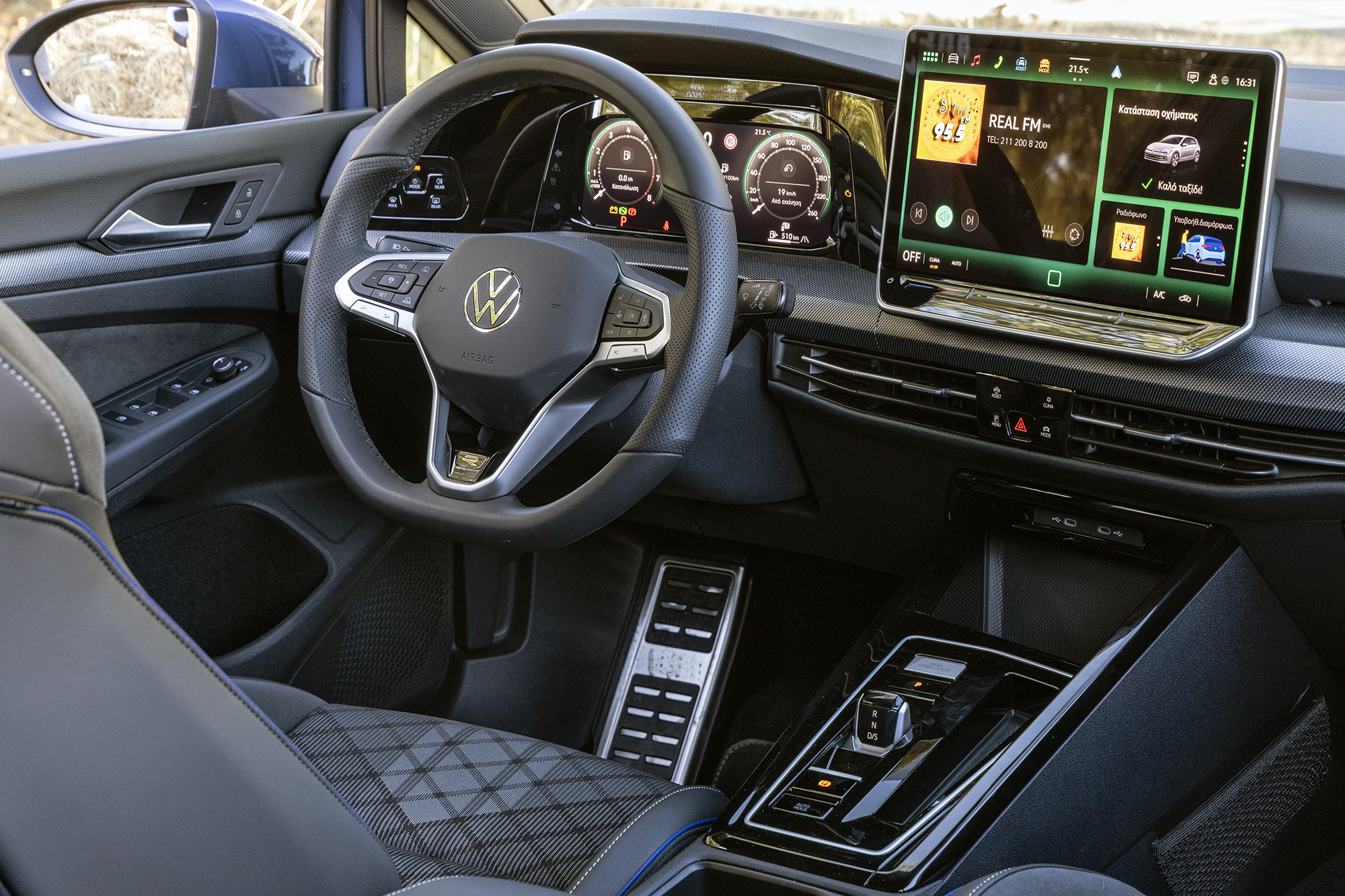 Test drive: VW Golf eTSI 150 PS DSG, Photo © DRIVE Media Group/Thanassis Koutsogiannis