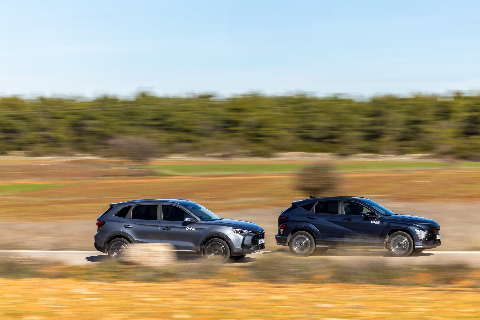 Test drive: MG ZS Max Hybrid+ vs Hyundai Kona 1.6 Hybrid/Photo © DRIVE Media Group/Thanassis Koutsogiannis