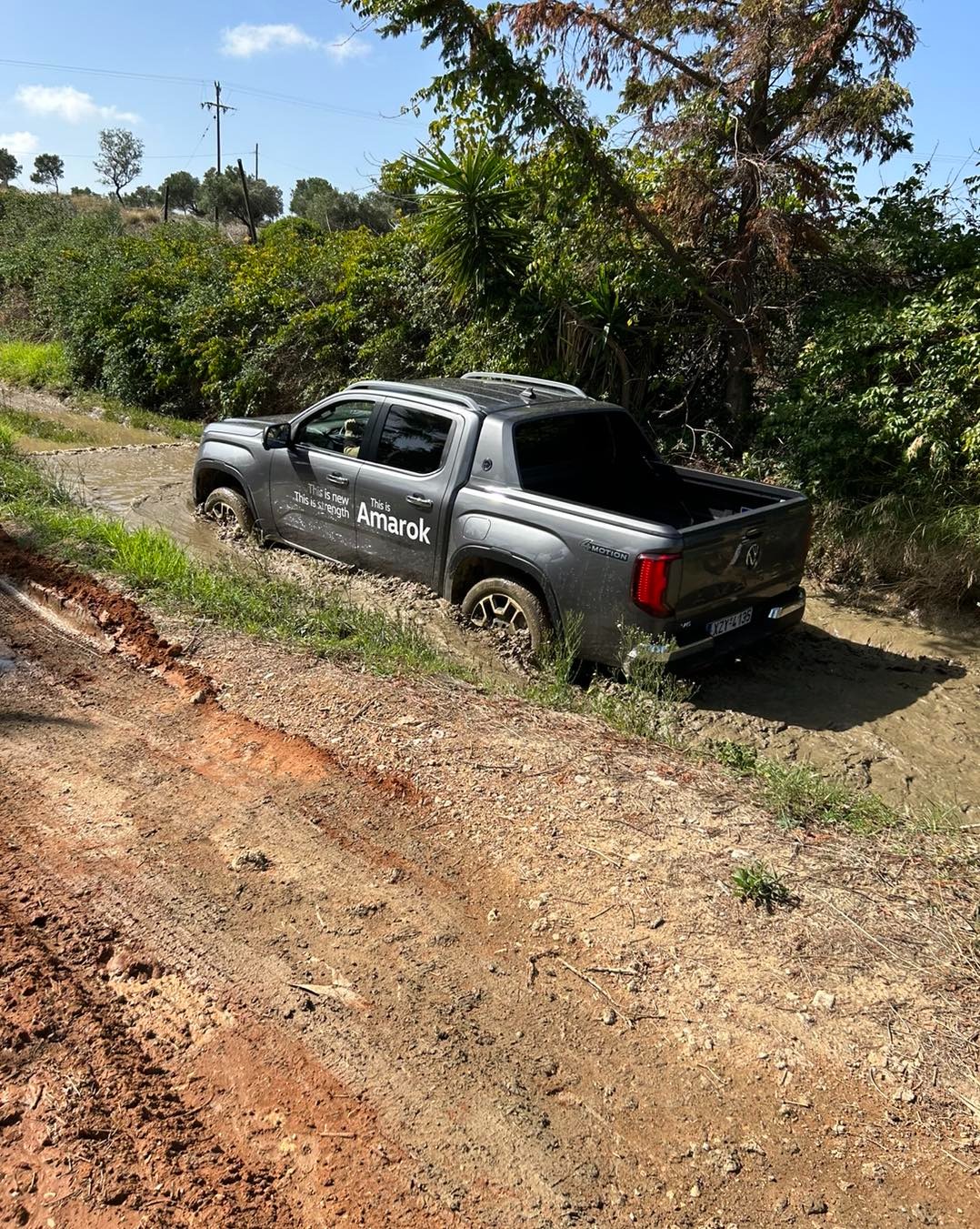 VW Amarok Attart off-road park