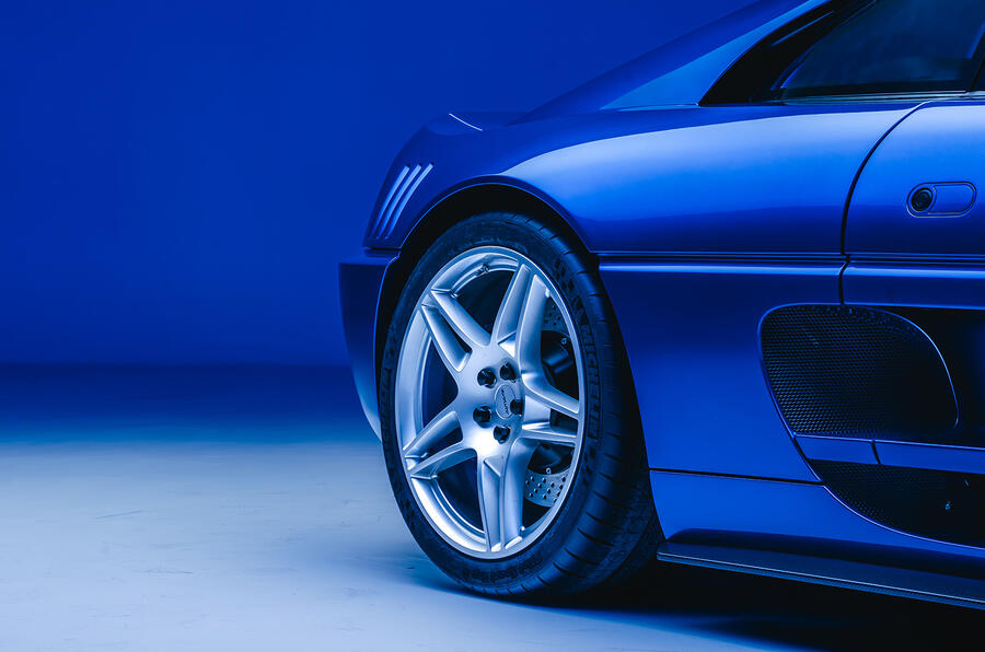 Ferrari F355