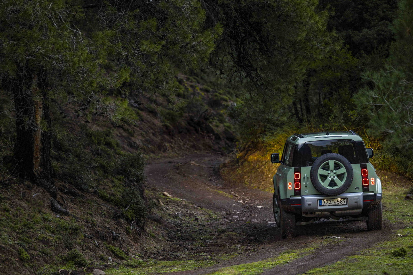 Land Rover Defender