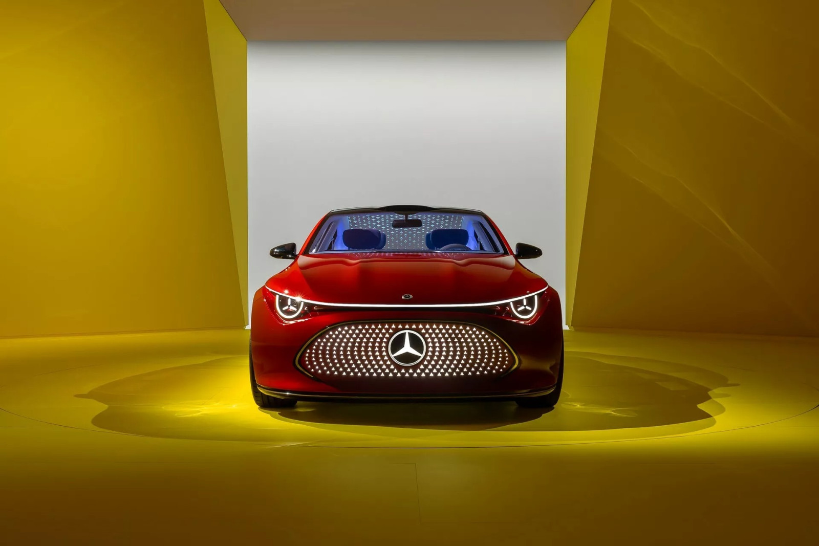 ηλεκτρικά, Mercedes-Benz CLA Concept 