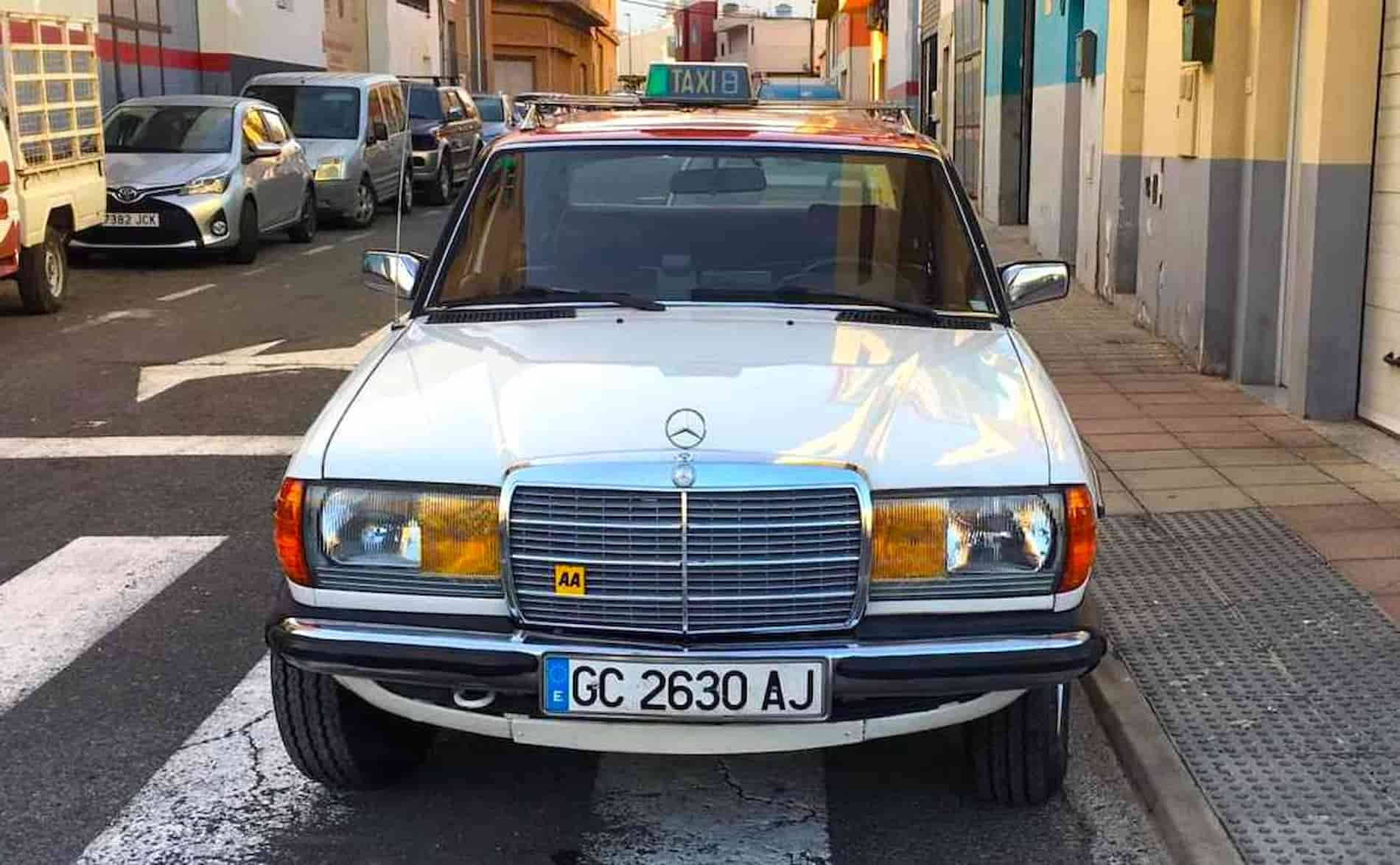 Ταξί Mercedes-Benz