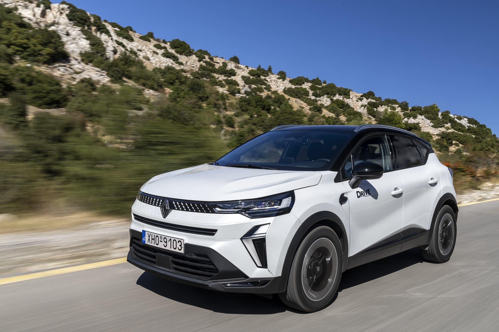 Test drive: Renault Captur Eco-G 100, Photo © DRIVE Media Group/Thanassis Koutsogiannis