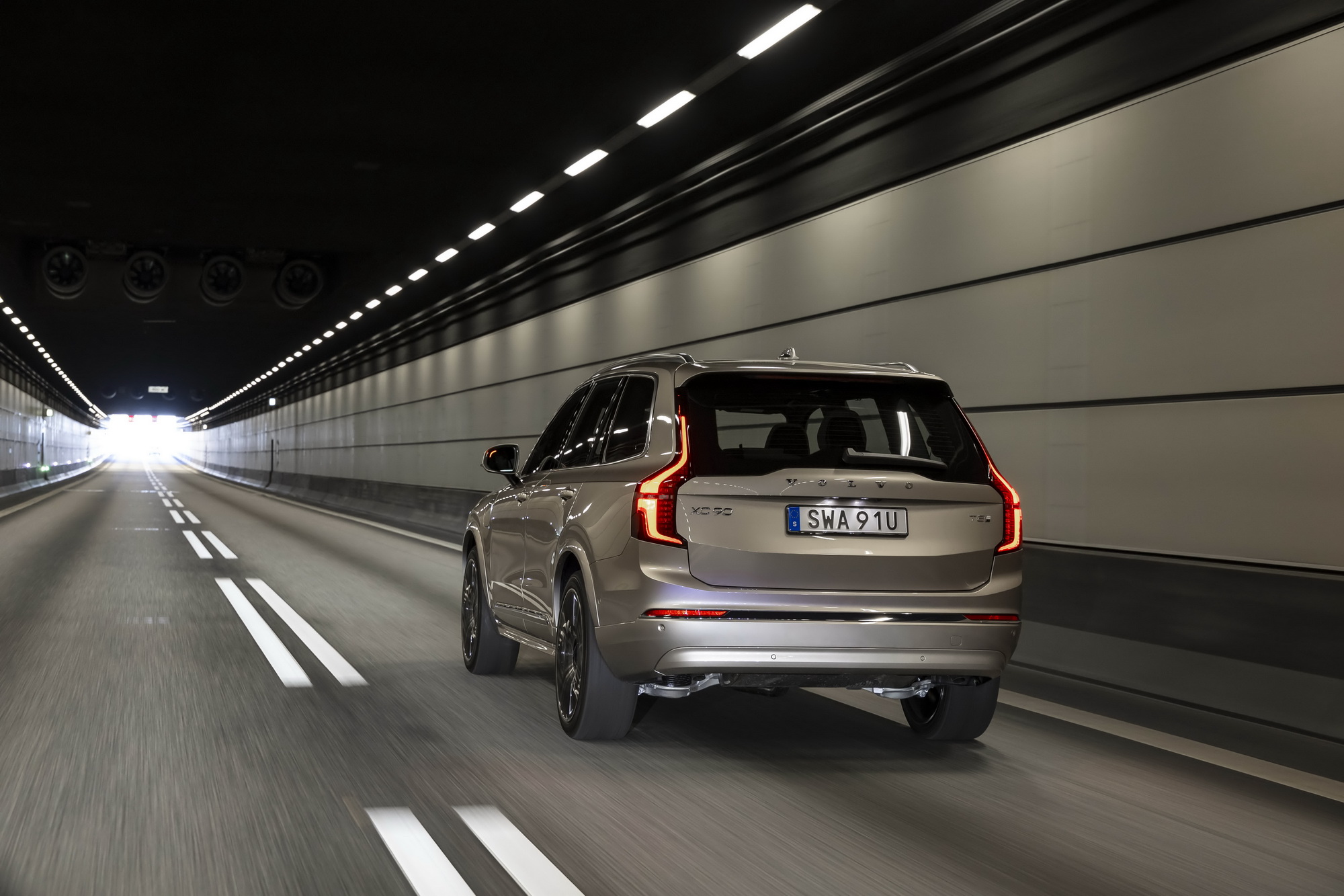 Test drive: Volvo XC90 T8 AWD @ Danmark-Sweden, Photo © Volvo Cars