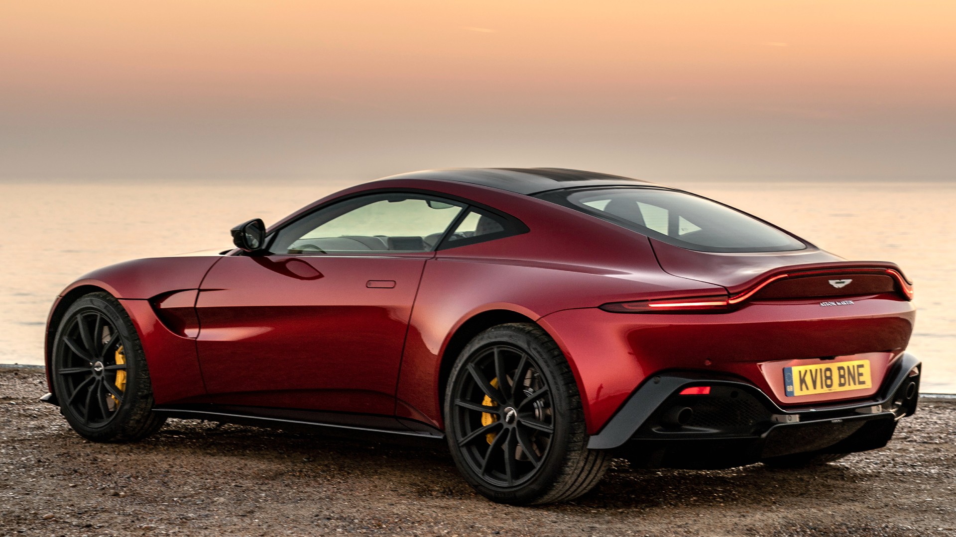 An Unrivaled Experience The 2023 Aston Martin V12 Vantage Roadster